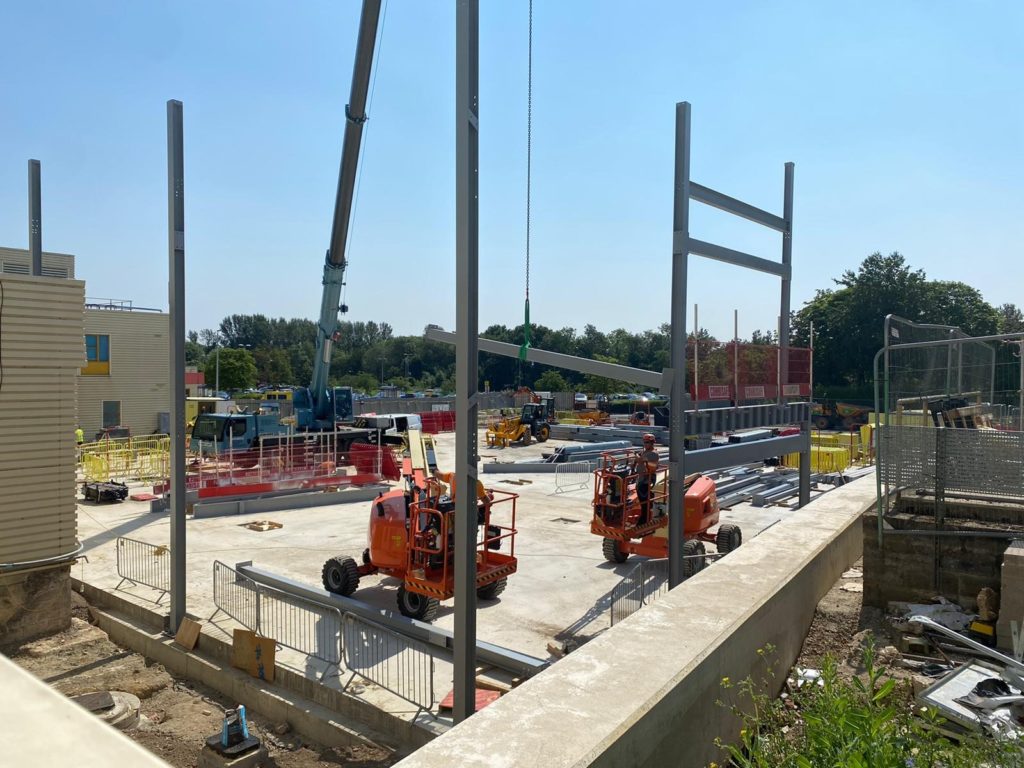Steel arriving at MKUH